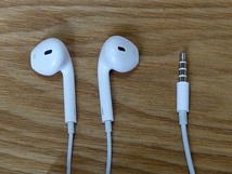 ◆◆Apple 純正 EarPods ステレオ イヤホン（有線）マイク付き　ケースあり 未使用｜E-1031◆◆_画像3