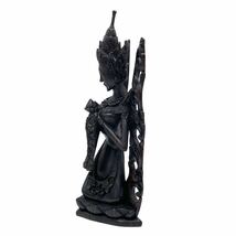 【E-31】木製置物 彫刻 踊子 女神 神像 インドネシア バリ 東南アジア 仏教美術 インテリア 天然木（高さ38㎝、横幅15㎝、奥行き11㎝）_画像2
