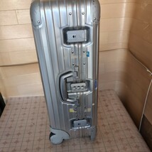 　RIMOWA リモワト　2輪　アルミスーツケース　中古_画像2