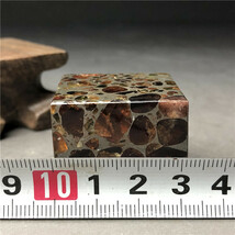 パラサイト隕石 セリコ隕石　石鉄隕石 高品質隕石　隕石　コーティング済み　重さ108グラム　木台付き_画像10