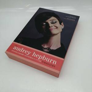 y2311 オードリー・ヘップバーン the audrey hepburn treasures 世界中が恋をした永遠の妖精！あなたのまだ知らないオードリー伝説 講談社