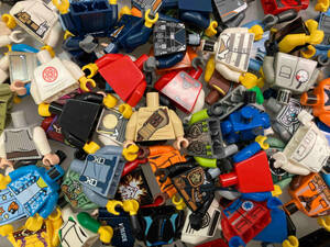 正規品LEGO レゴ ミニフィグ用 トルソー 体 ボディ 上半身 パーツのみ 大量 100個 まとめ売り ※スターウォーズ ニンジャゴー