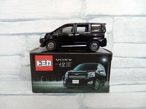 現状品 トミカ　TOYOTA　VOXY ZS 煌