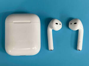 ジャンク Apple MV7N2J/A AirPods with Charging Case MV7N2J/A ヘッドホン・イヤホン