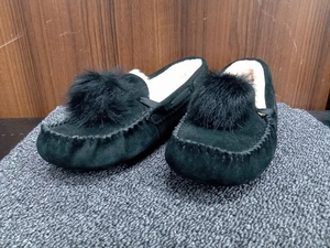 パンプス ブラック UGG／アグ／W DAKOTA POM POM 1019015 W BLK／モカシンシューズ／23cm