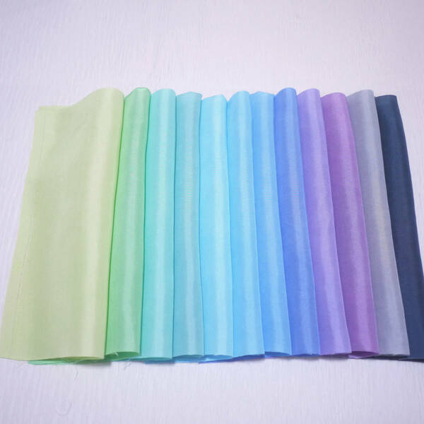 (H-01）正絹　胴裏（着物の裏地）　手染め胴裏　12枚　はぎれセット　緑青紫グラデーション　つまみ細工用布