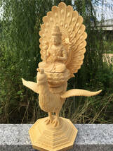 仏教工芸品　木彫仏教　精密彫刻　孔雀明王像 手作り_画像3