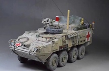  1/35 アメリカ STRYKER M1133 医療救援装甲車 組立塗装済完成品_画像4