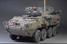  1/35 アメリカ STRYKER M1133 医療救援装甲車 組立塗装済完成品_画像5