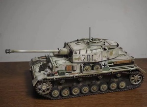  Dragon 1/35 second next world large war Germany Ⅳ number tank construction painted final product 