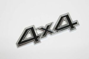 汎用4×4金属エンブレム ブラックXシルバー 4WD 4駆 AWD ジムニー ランクル デリカ ヴェゼル エクストレイル