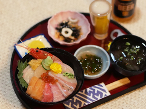 ★ミニチュアフード　海鮮丼セット★　食品サンプル　ドールハウス