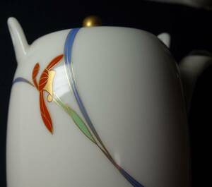 香蘭社　急須　金彩入れ　美しい蘭図の絵　最高峰　極上煎茶茶器　陶磁器研究