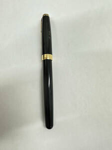 【BF-5248】parker パーカー 万年筆 黒メイン 金キャップ　ブラック ゴールド 現状品 刻印あり インク未確認 多少の汚れあり 良品