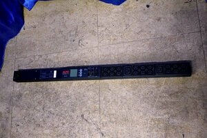 シュナイダーエレクトリック　APC Rack PDU 2G AP8858　Metered ZeroU 20A/200V 20A/100V　45243Y