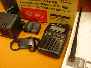 美品 iCOM☆IC-R5 広帯域ハンディレシーバー☆無線機