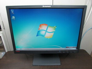 【YMT0868】★Lenovo L194wD 19inchWide 液晶モニター 19inchWide/1440x900/VGA/DVI★中古