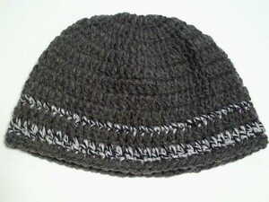 あったか・冬帽子　□ニット帽□ウール・混/濃いグレーMIX　　手編み　ハンドメイド