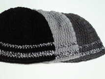 あったか・冬帽子　□ニット帽□ウール・混/濃いグレーMIX　　手編み　ハンドメイド_画像2