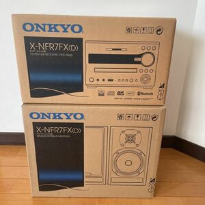 ★展示品★　ONKYO ミニコンポ X-NFR7FX(D) Bluetooth/CD/SD/USB/ハイレゾ対応 シルバーです。