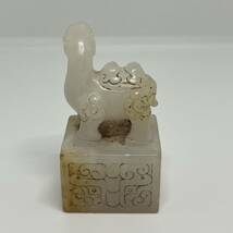【聚寶堂】古玉彫刻 古獣鈕印章 6.7cm*3.8cm 彫紋 根付 中国美術 古玩 WH-57_画像4