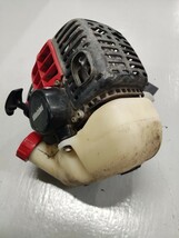 新ダイワ 刈払機 RA1026 エンジン本体 RA1026-UT Shindaiwa やまびこ 共立 草刈機 農業 農業機械 農機具 ジャンク 動作未確認 草刈り機 _画像6