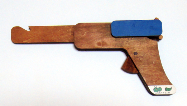 連発式　木製　輪ゴム銃　　縁日ゲーム　木のおもちゃ