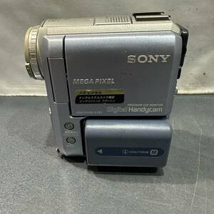 SONY ハンディカム DCR-PC105 デジタルビデオカメラ バッテリー付き 通電確認済み 画面うつりません ソニー