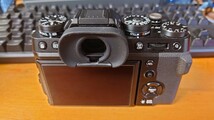 FUJIFILM X-T5 ブラック ハーフケース付き _画像3