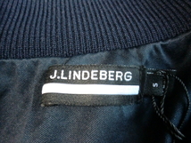 新品　J.LINDEBERG(Jリンドバーグ) サイドロゴ 防風ニットブルゾン Sサイズ　41,800円（税込） 防風 メリノウール100％（レディース）_画像4