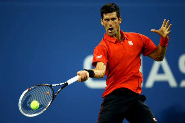 UNIQLO ユニクロ Novak Djokovic　2013 US Openノバク・ジョコビッチ・モデル・シャツ 貴重品!　サイズXL赤テニス