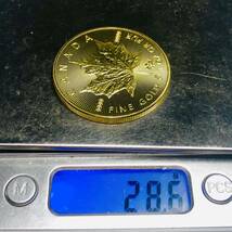 古銭　カナダ　エリザベス2世記念　2021年 大型金貨　メイプルリーフ金貨 カプセル付き_画像6