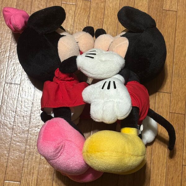 ミッキー ミニー キス ぬいぐるみ