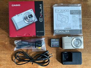 CASIO EXILIM ZOOM EX-Z200 ゴールド