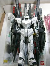 ジャンク●ガンプラ 組立品●MG 1/100●フルアーマーユニコーンガンダム Ver.Ka●改造 パーツ取りに_画像2