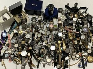 大量腕時計ジャンク まとめ 大量ジャンク腕時計 SEIKO/CASIO/ CITIZEN/Burberry/FENDI/LONGINES/YSL 他
