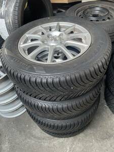 ピレリー　オールシーズン　ノア、ヴォク　195／65Ｒ15