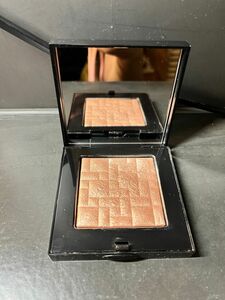 「値下げ中」Bobbi Brown ハイライティングパウダー afternoon glow