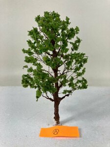 HO tree green . approximately 150mm geo llama supplies layout octy23A