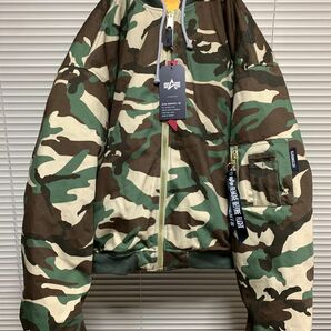 新品《 VETEMENTS ヴェトモン 》Hooded Camo Bomber Jacket ( S ) ボンバージャケット 迷彩