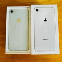 iPhone8 64GB シルバードコモ SIMロック解除済_画像1