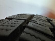 送料無料　A33 2021製　DUNLOP WINTER MAXX 195/80R15 中古　スタッドレスタイヤ　2本セット　7分山_画像4