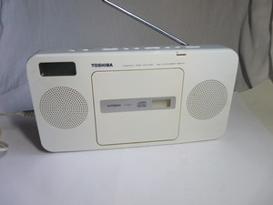 東芝 toshiba CDラジオ Cutebeat TY-CR22◆ホワイト/2013年