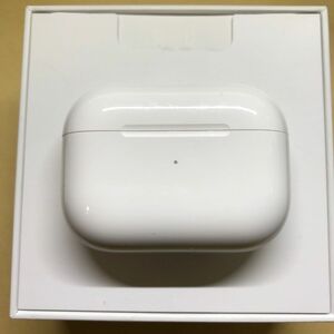 Apple AirPods Pro 第2世代　充電ケース アップル