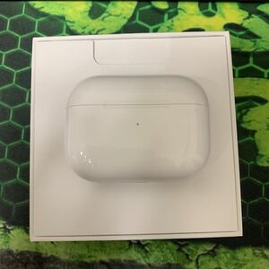 Apple AirPods Pro 第2世代　充電ケース アップル ワイヤレスイヤホン