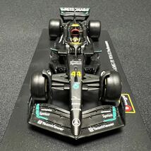 【44】 ブラーゴ F1 1:43 2023年 メルセデス-AMG W14 No.44 ルイス・ハミルトン ドライバー & 専用ケース付_画像3