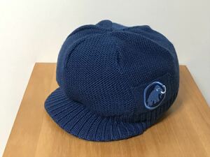 MAMMUT Visor Beanie　マムート バイザー ビーニー　 ツバ付きニット帽　ネイビー