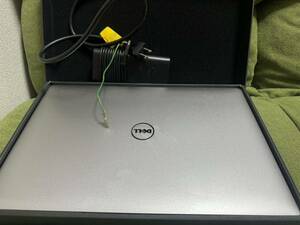 DELL XPS 15 9560