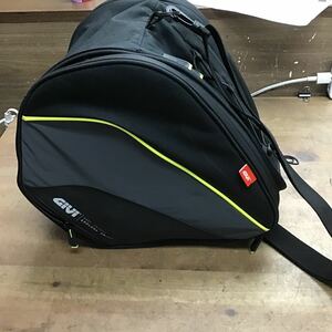 △GIVI EA135 トンネルバッグ