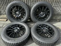 2022年製オートバックス製１５インチバリ山スタッドレス195/65R15+アルミホイール付４本セット ノア/ヴォクシー/セレナ等に 15×6J+45 5穴_画像1